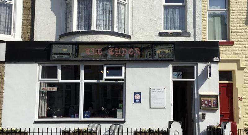 Tudor House Blackpool Exterior photo
